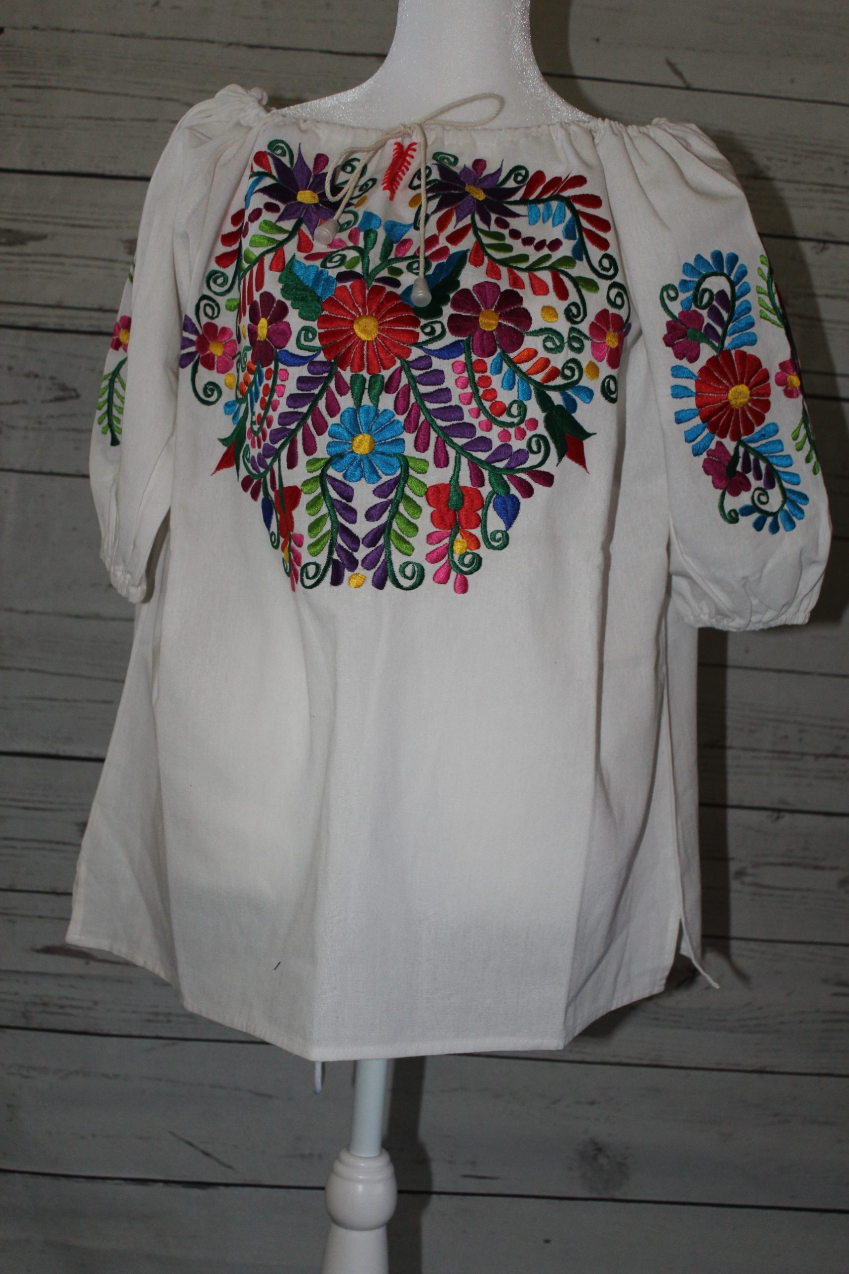 White lace-up embordered blouse (large)